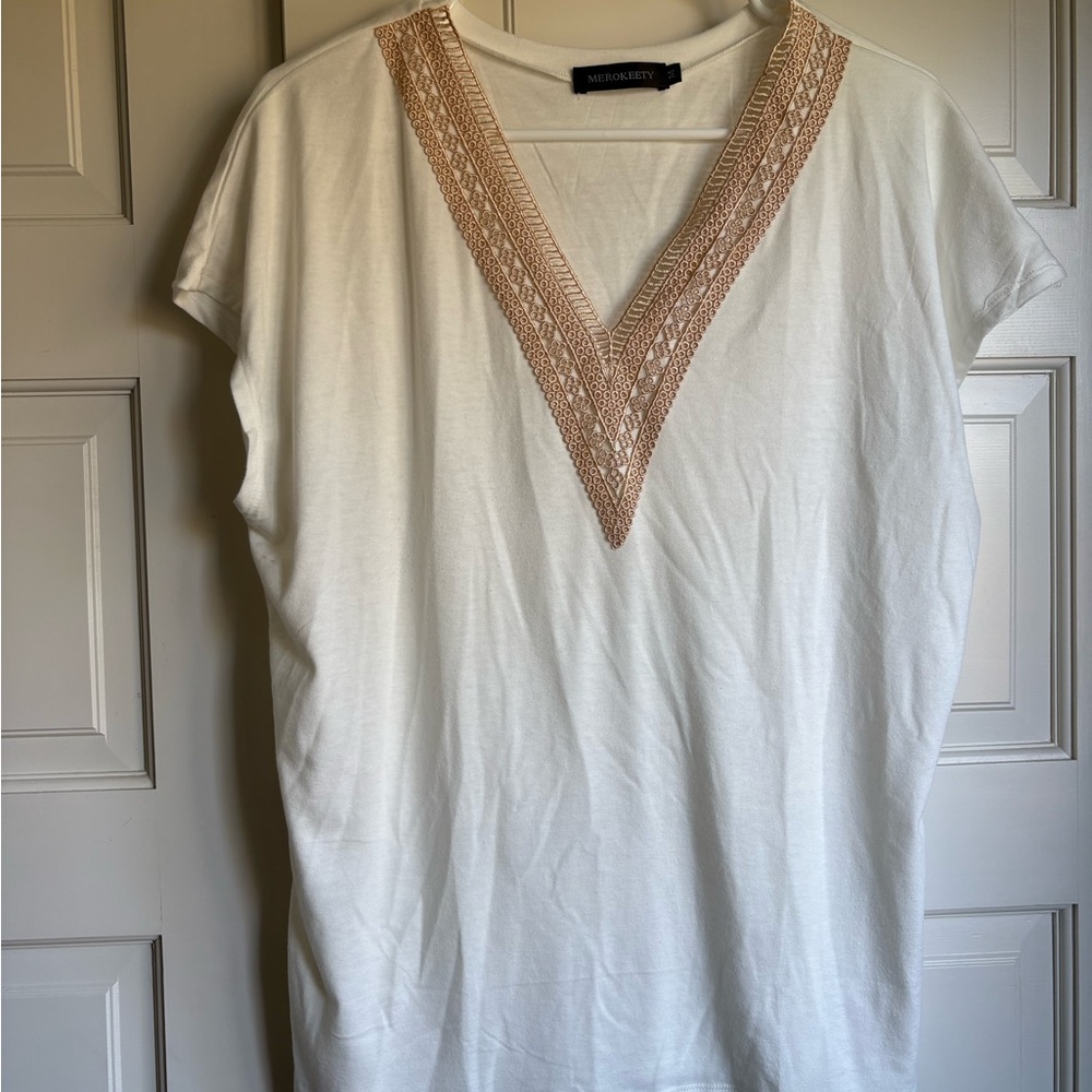 White V-Neck Cotton Top with Beige Trim
